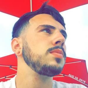 Meet your Posher, Chris